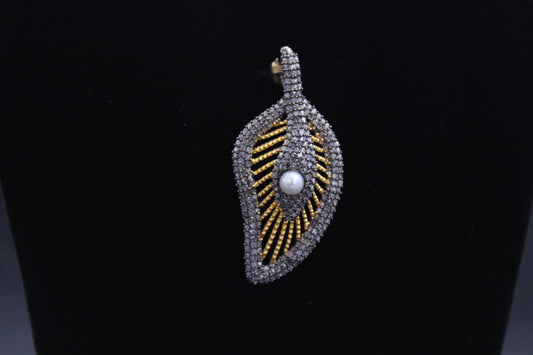 Wing Two Tone Diamond Moti Pendant