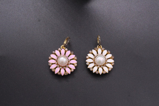 Flower Design Diamond Pendant With Pearl