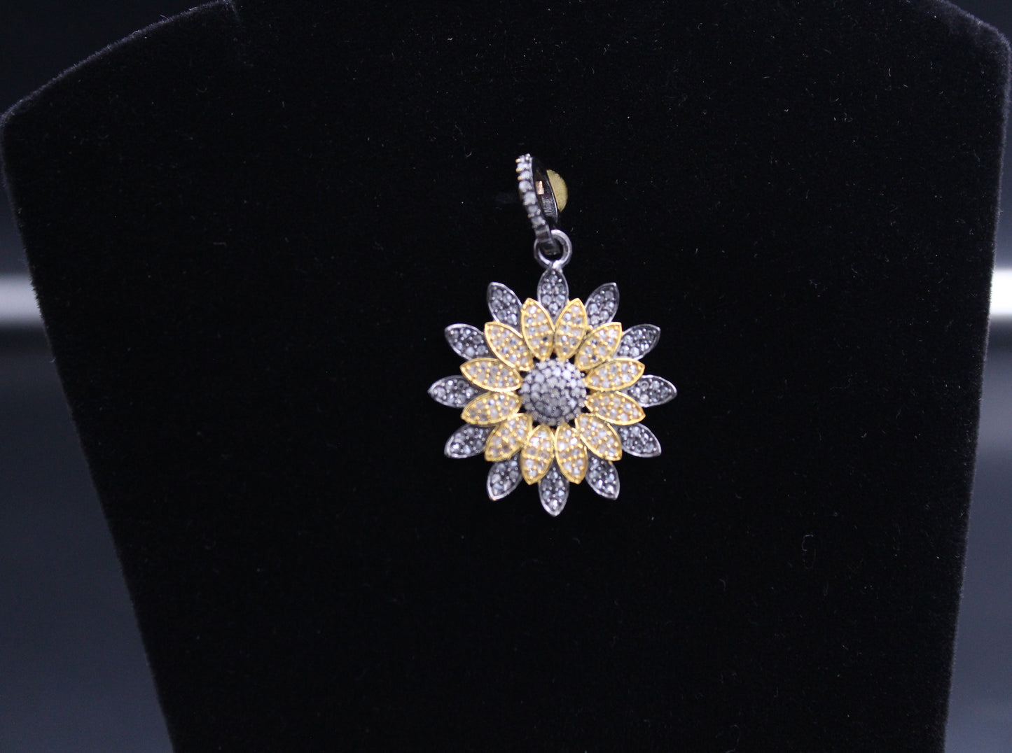 Sun Flower All Diamond Pendant