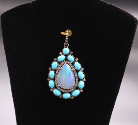 Pan Design Diamond Pendant With Gemstone