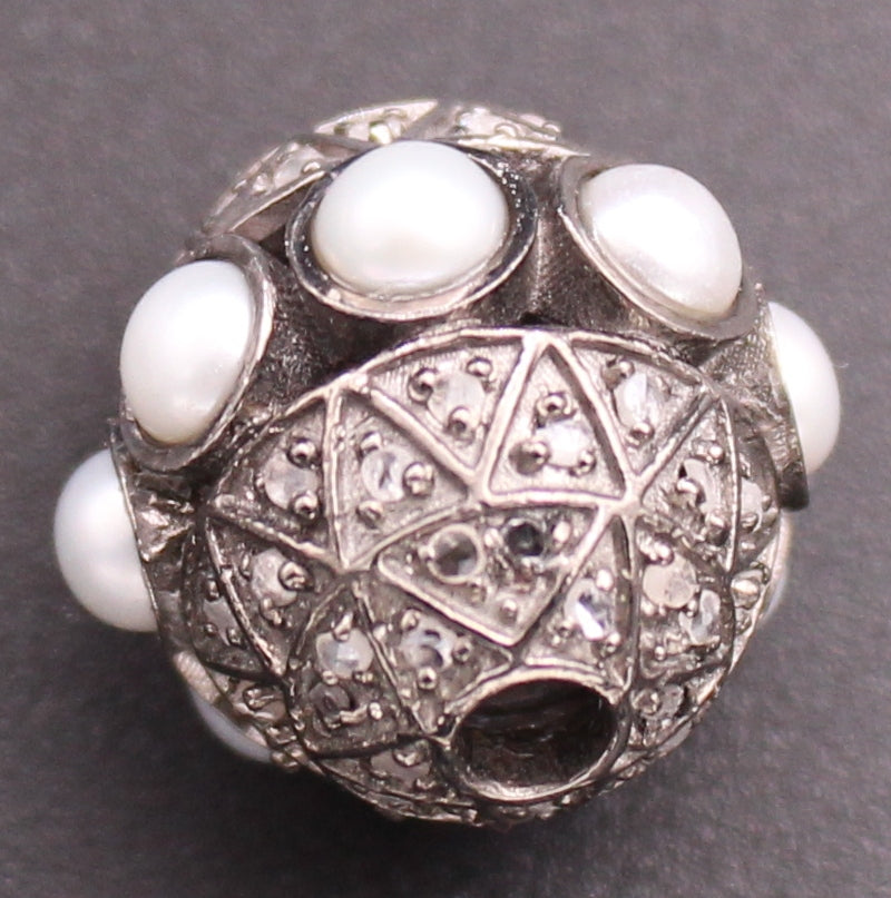 DIAMOND AND PEARL BEAD