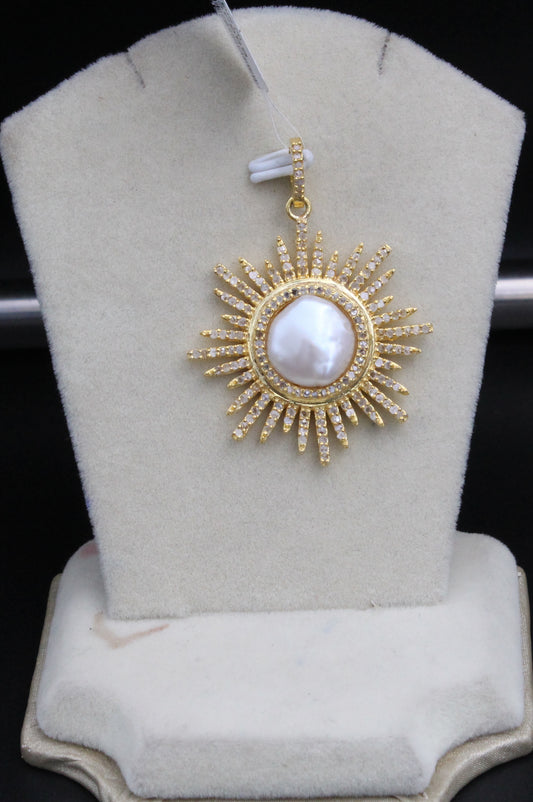 Sun Diamond & Pearl Pendant
