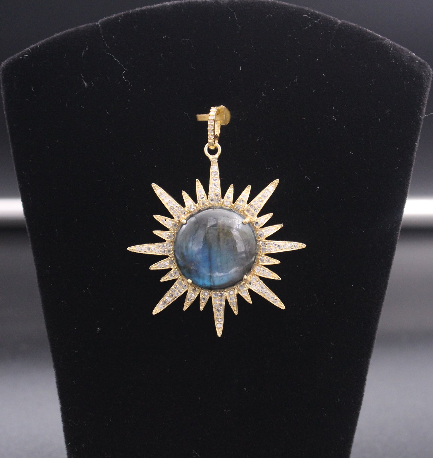 Sun Diamond and Labro Pendant