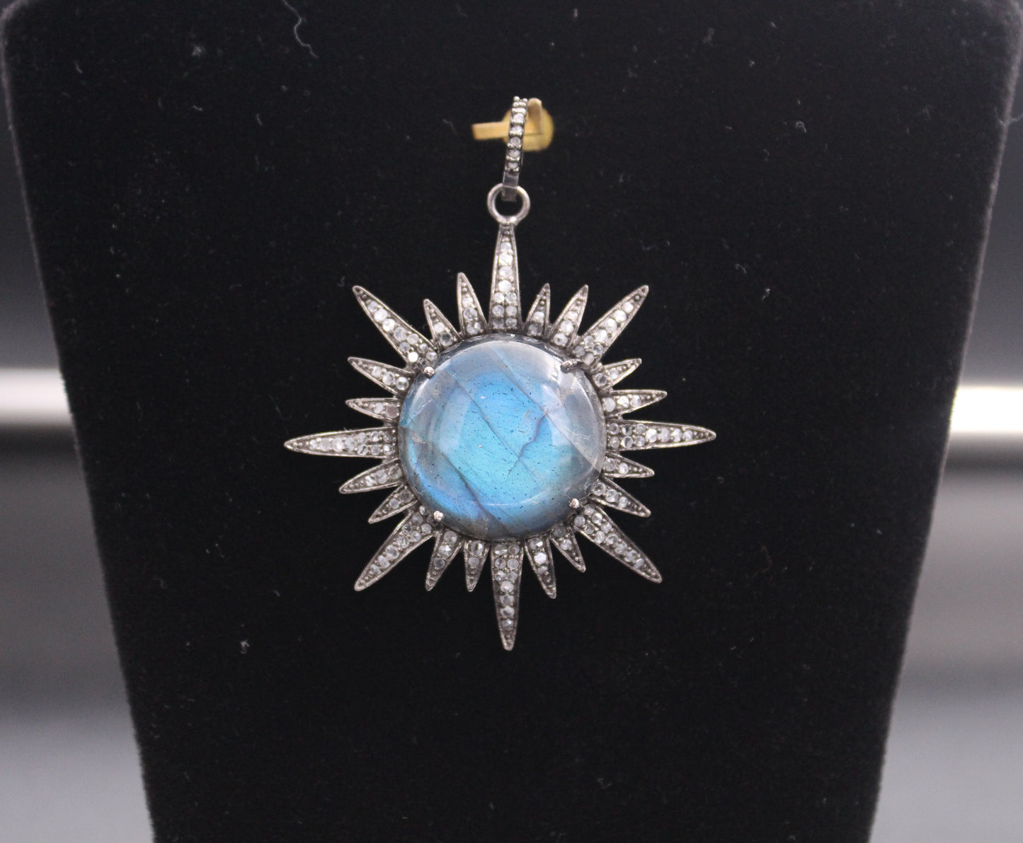 Sun Diamond and Labro Pendant