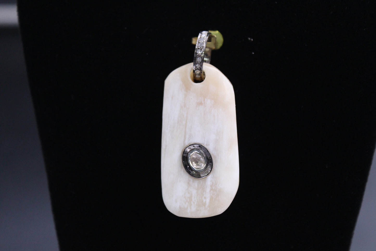 Bone Pendant with Diamond and Polki