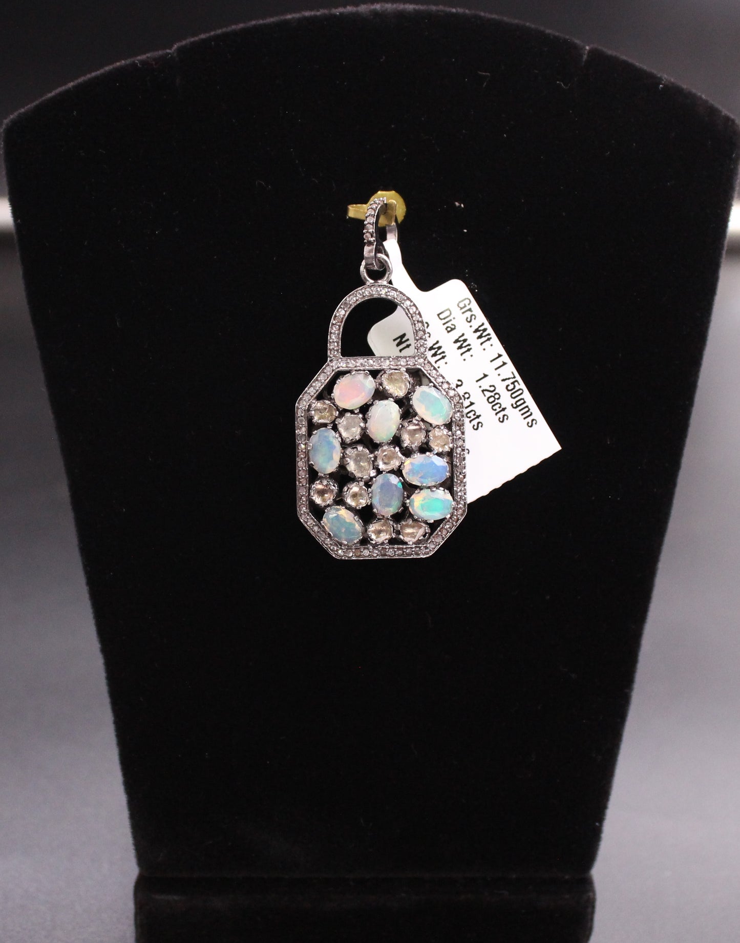 Lock Pendant Diamond & Gemstone