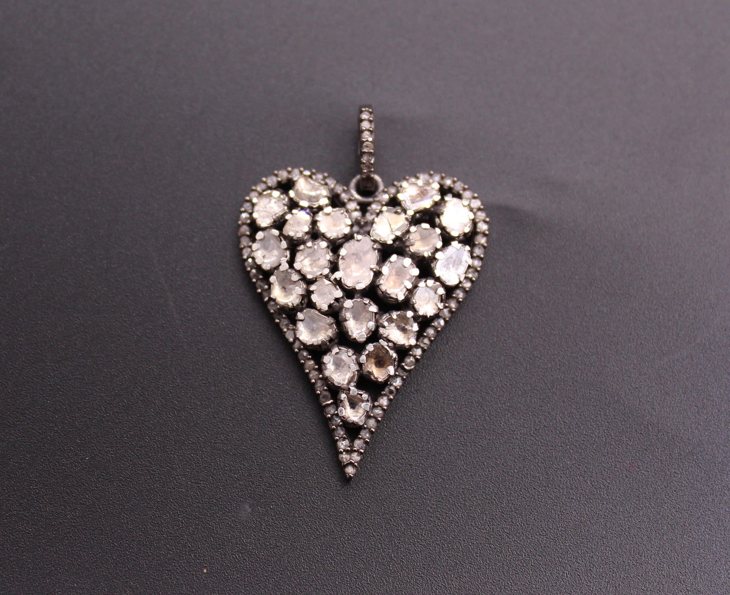 Heart Design Pendant with Diamond and Polki