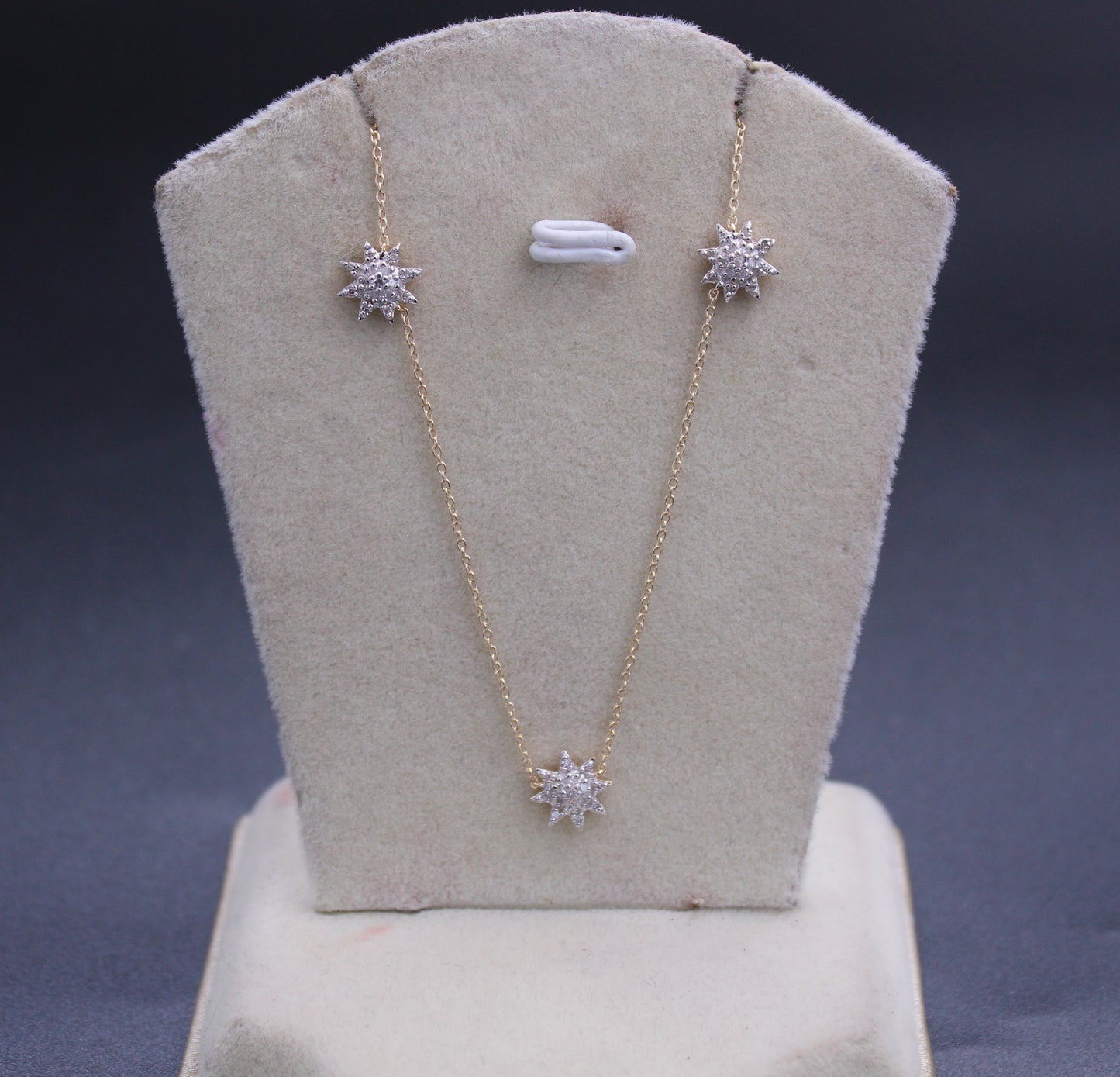 Gold Flower Diamond Chain
