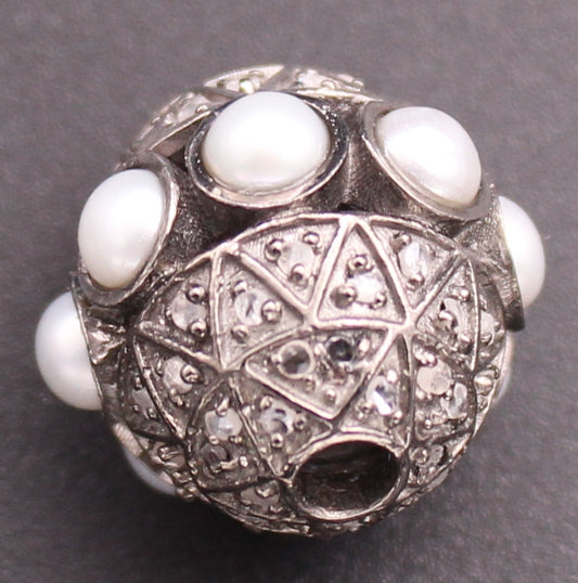 DIAMOND AND PEARL BEAD
